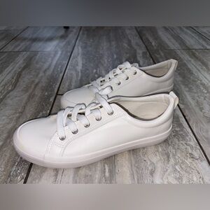 New ESPRIT Tallia 10 Women's Classic White Sneakers lace up athletic fashion